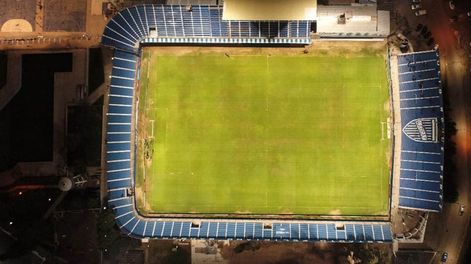 Los Andes | IMPECABLE. La flamante iluminación del estadio Feliciano Gambarte fue la última gran obra de la actual dirigencia del club. / Gentileza.
