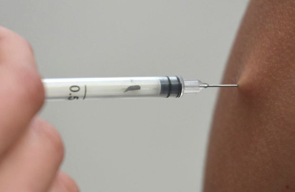 Padres de chicos y adolescentes piden que Argentina acelere la negociación con laboratorios cuyas vacunas están autorizadas en menores de 18 años. Foto: Orlando Pelichotti / Los Andes