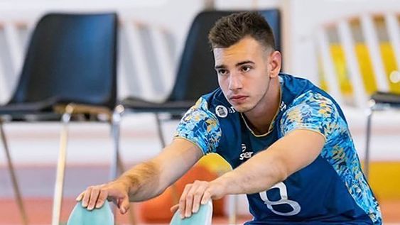Agustín Loser, uno de los centrales de la Selección Argentina de voley.