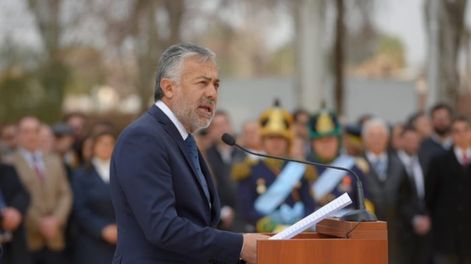 Los Andes | El gobernador Alfredo Cornejo encabezó la conmemoración del Paso a la Inmortalidad del General Don José de San Martín. Foto: Prensa Gobierno de Mendoza.
