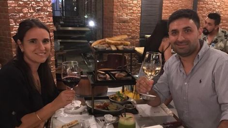 María Pía Marchionni junto a Juan Pablo Díaz, enólogo de Bodegas López.