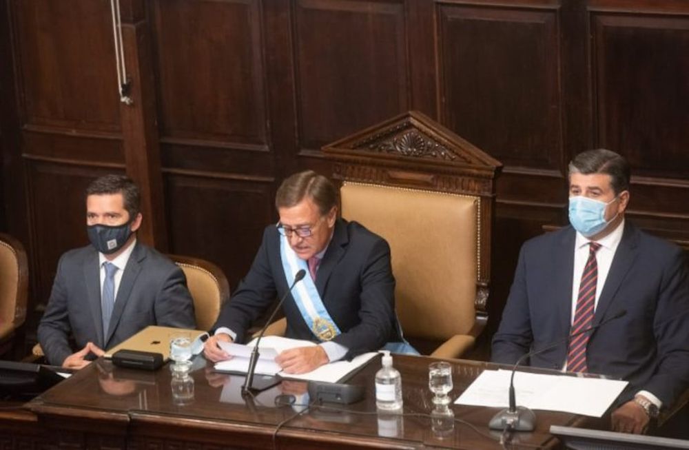 En su discurso ante la Asamblea Legislativa, Suárez confirmó la continuidad de los incentivos económicos