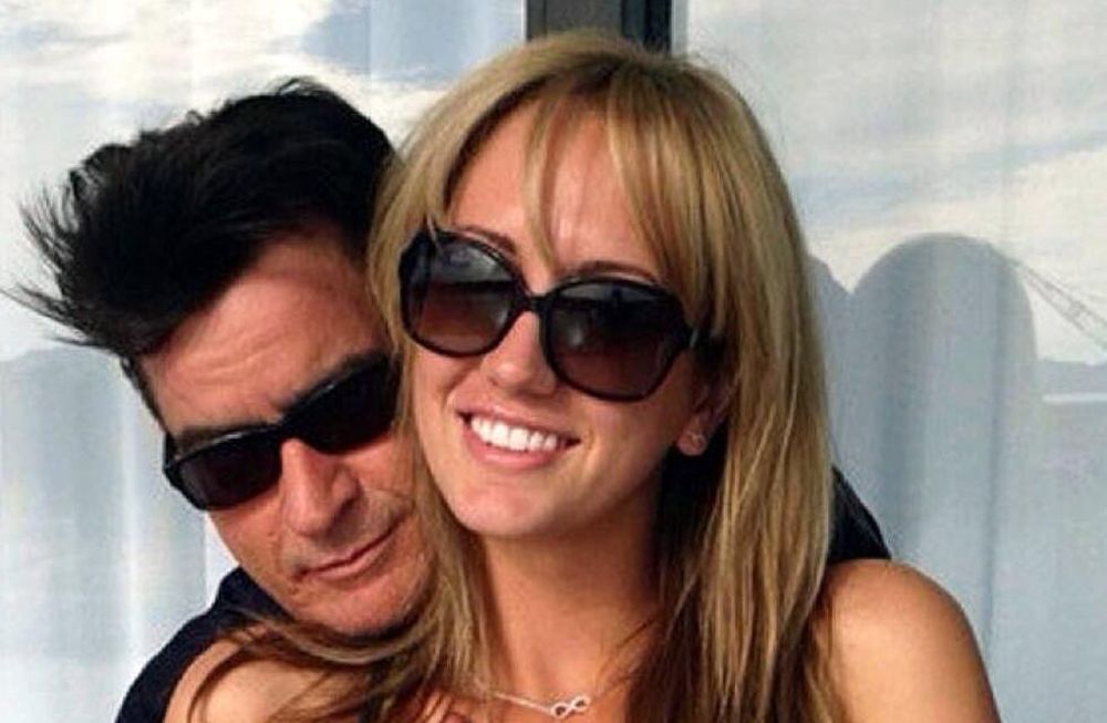 ¿Por qué dejó Charlie Sheen a la porno star?