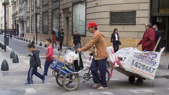 Cuánto necesitó una familia para no caer en la pobreza en febrero&nbsp;