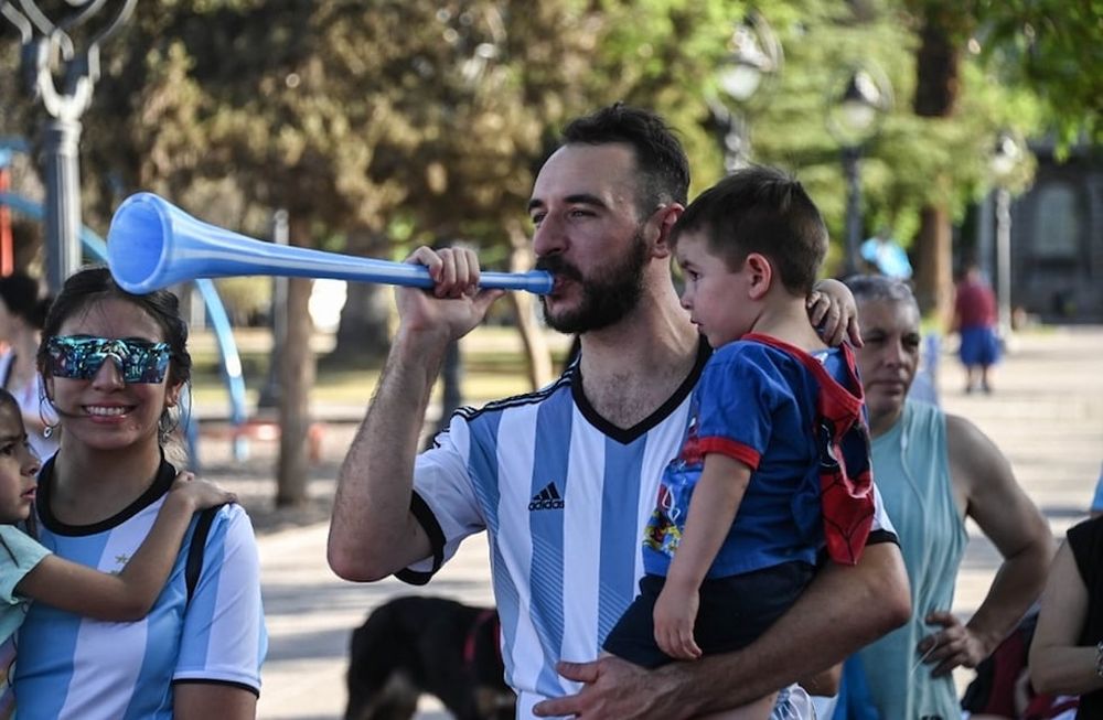 Godoy Cruz tendrá un punto de aliento en el parque San Vicente con una previa con sorteos y luego se verá el partido en pantalla gigante. Foto: prensa Godoy Cruz