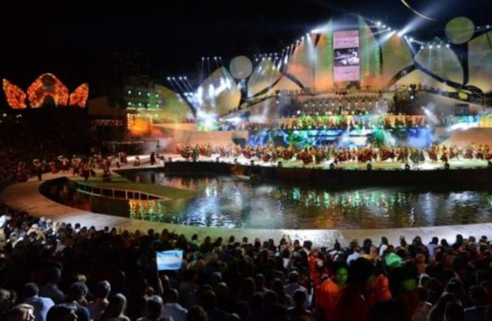 La Fiesta Nacional de la Vendimia 2022 volverá a ser presencial. Tendrá 3 noches, se mantendrán todas las celebraciones y habrá carpas de vacunación contra el Covid-19 en el teatro griego.