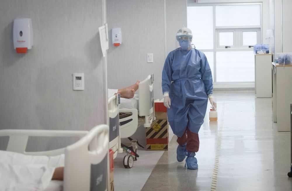 La preocupación de los profesionales radica en el impacto que tendrá el virus en el sistema sanitario durante las próximas tres semanas. Foto: Ignacio Blanco  / Los Andes.