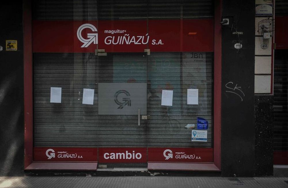 El precio promedio del dólar en los bancos subió ayer hasta los 79,59 pesos. El “dólar solidario”, que contempla el impuesto PAIS del 30%, se ubicó en los 103,62 pesos. / Gentileza