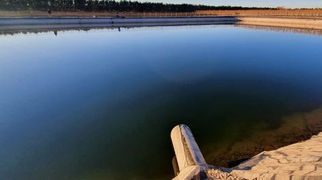 Represa de la Finca La Urraca en la que fueron encontrados los cuerpos del matrimonio. / Gentileza