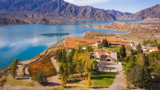 Por ahora no se podrá ir a comer asado a Potrerillos pero sí alojarse en hoteles y cabañas. - Ignacio Blanco / Los Andes