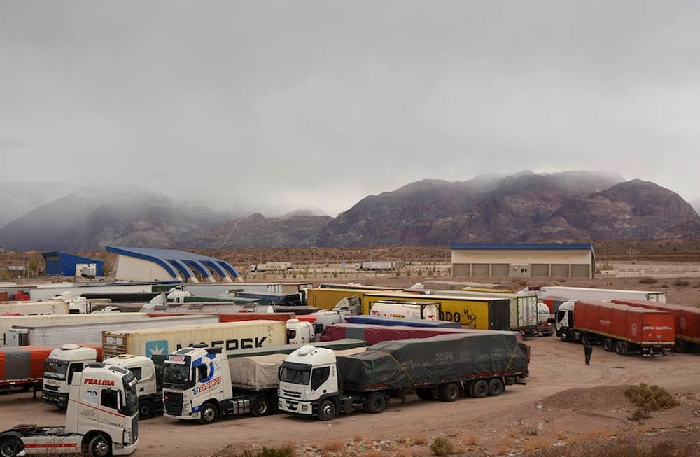 Desde ProMendoza calculan que desde enero y hasta abril de este año se exportaron en total 45.240.334 kilos de manufacturas. Foto: Marcelo Rolland / Los Andes