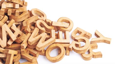 Gramática, gramático, academia y academio - Laura Antún