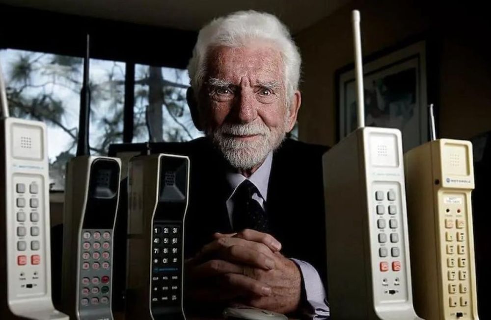 Se cumplen 50 años de la primera llamada desde un teléfono celular.