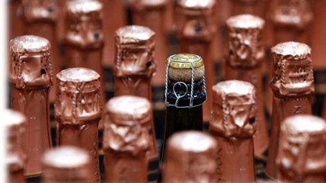 Por ley, vinos espumantes sin impuestos internos - Por Luis Borsani