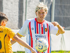 Santi Maratea debutó en el fútbol. Santi Maratea debutó en el fútbol.