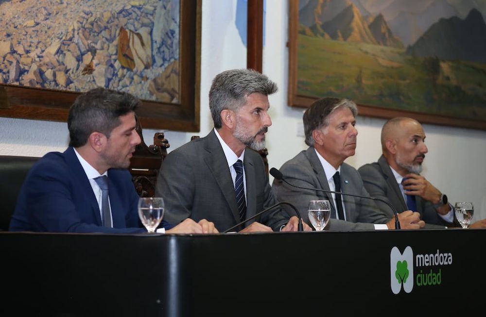 Con un claro mensaje al presidente Milei, Ulpiano Suarez dio su discurso ante el Concejo Deliberante