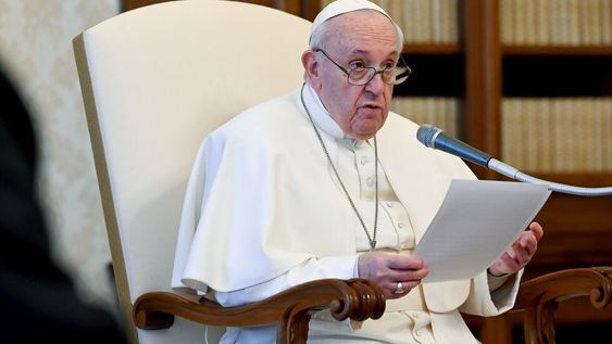 El ministro Guzmán se reunirá con Francisco en el Vaticano como inicio de su gira para renogociar la deuda