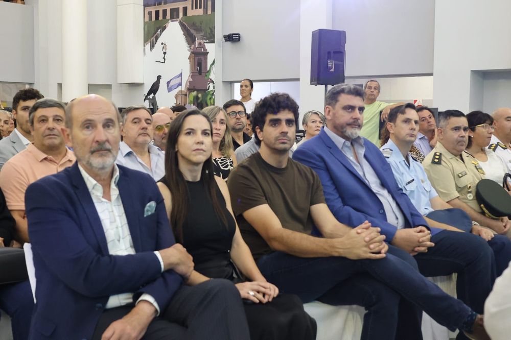 Los ministros Rodolfo Vargas Arizu (Producci&oacute;n), Natalio Mema (Gobierno, Infraestrucutra y Desarrollo Territorial), Mercedes Rus (Seguridad y Justicia) en la apertura de sesiones ordinarias de Luj&aacute;n de Cuyo.