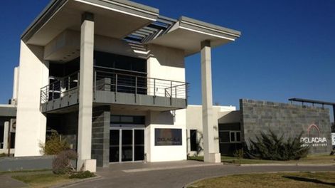 El ex hotel Delacava, en San Martín.