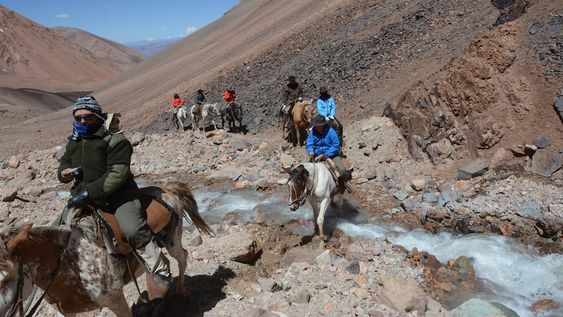 El turismo deberá pasar forzosamente por la sostenibilidad y la proximidad para recuperarse. La tendencia será destinos muy accesibles, a los que se pueda llegar en vehículo propio.Foto: Gustavo Rogé / Los Andes.