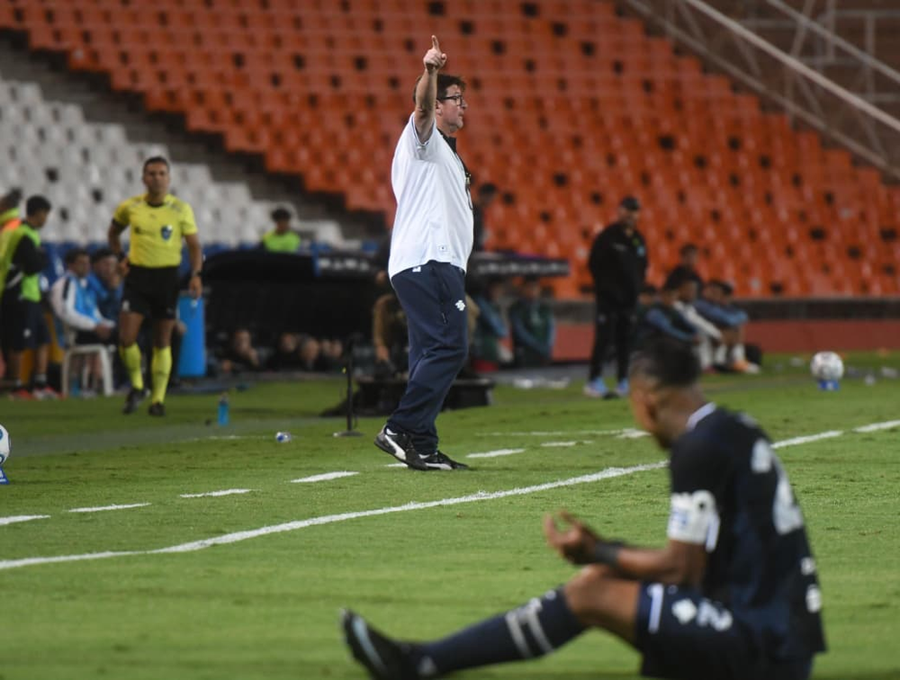 El entrenador santafesino el artífice del gran presente de Independiente Rivadavia y el hombre que marca el rumbo.