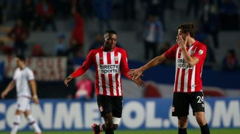 Estudiantes logró la hazaña y se metió en octavos de la Libertadores