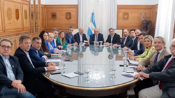 Reunión encabezada por Francos y Sturzenegger con los diputados oficialistas y aliados (Gentileza)