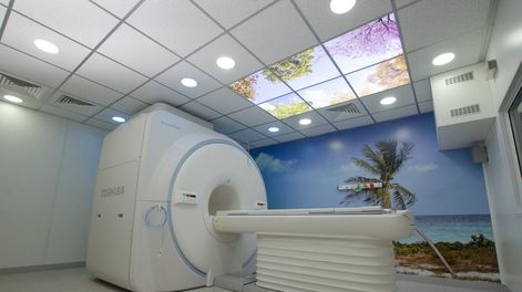 Los Andes | Para este procedimiento se controló al paciente con RMN Transoperatoria, utilizando el resonador de alto campo y de gran resolución que posee el Hospital Español de Mendoza.