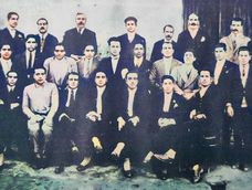 Luján de Cuyo la tierra elegida por los inmigrantes Libaneses. Integrantes de la primera comisión directiva de la Sociedad Libanesa de Luján. (1925) Provincia de Mendoza