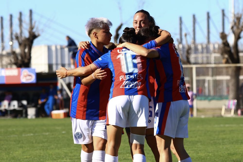 Fútbol. Las santitas de San Lorenzo siempre protagonistas del torneo de la AFA en damas