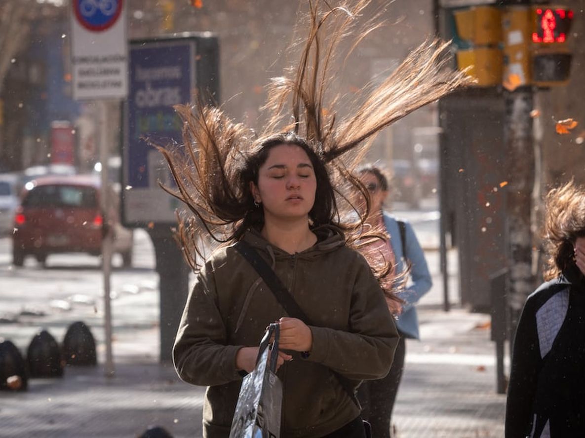Alerta roja de Zonda: por qué nos duele la cabeza cuando hay viento - Foto: Ignacio Blanco / Los Andes