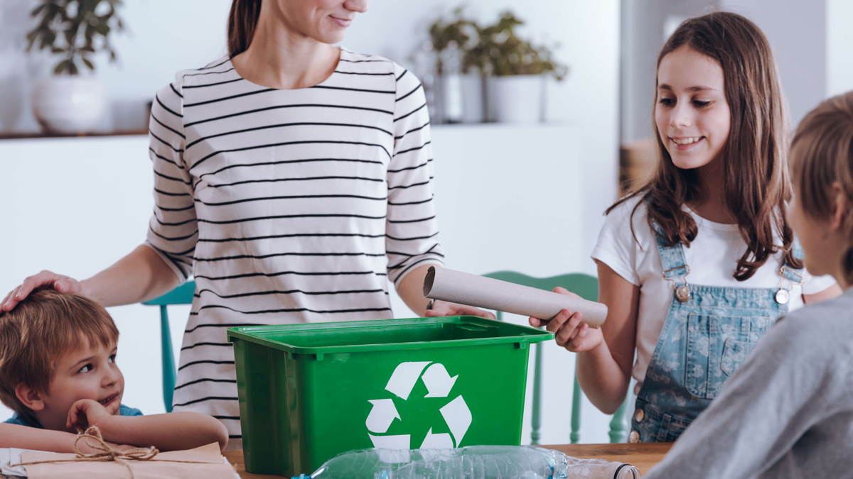 Ideal para jugar con los niños: qué materiales conviene reciclar en casa