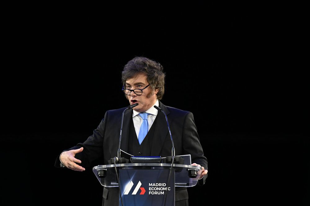 El mensaje de Milei, a un año del fin del cepo: Pronosticaron el apocalipsis y ahora guardan silencio.