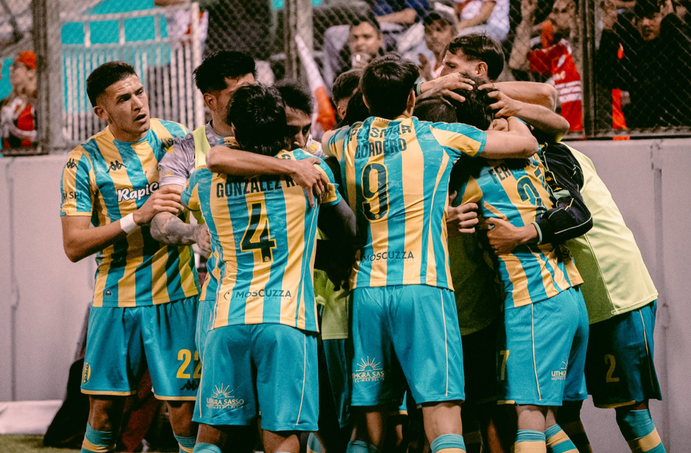 Aldosivi se aprovechó de un desordenado River Plate y lo eliminó de la Copa Argentina