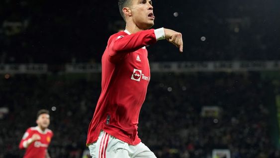 Cristiano Ronaldo alcanzó los 801 goles en su notable carrera profesional entre Portugal, Inglaterra, España e Italia, y la selección de su país. (AP)