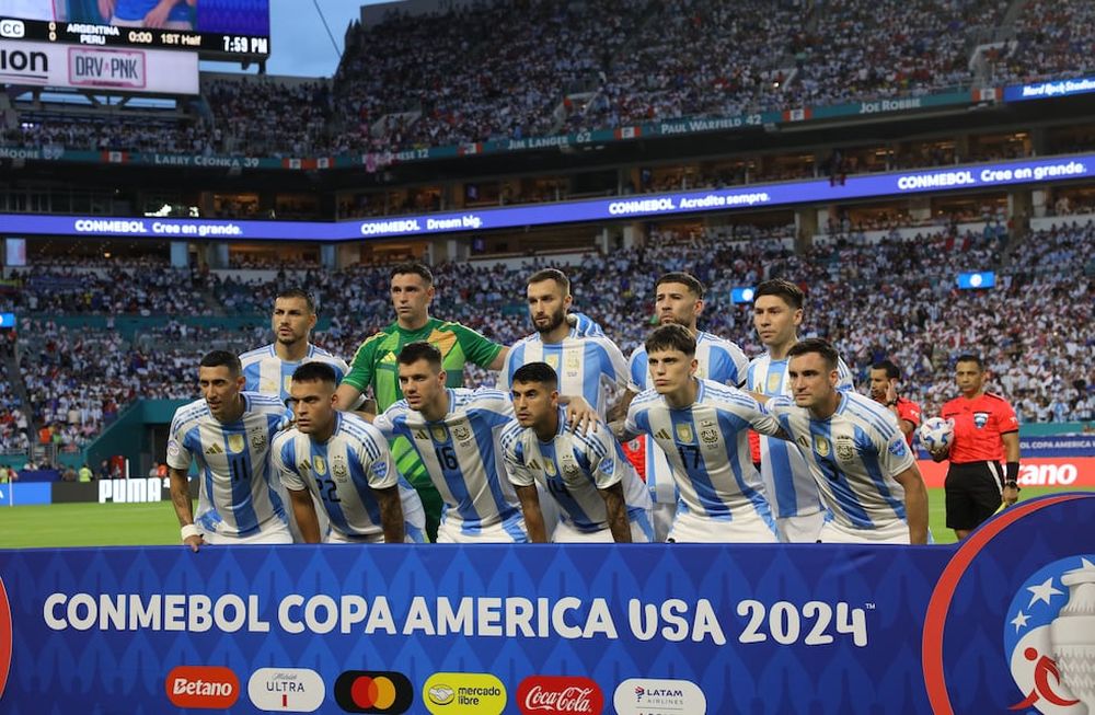 ARGENTINA VS PERUFecha: 29/06/2024COPA AMERICA ESTADOS UNIDOS. Los 11 de Argentina en el partido ante Perú, por el Grupo A de la Copa América. (Prensa Argentina)