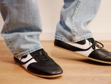 Durante varias temporadas, las zapatillas de gran tamaño dominaron buena parte de las propuestas urbanas.