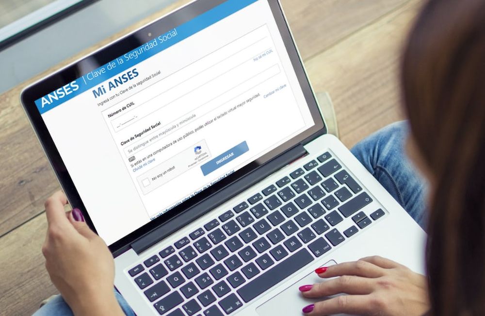 La Anses recomienda validar los datos de contacto, correo electrónico y número de teléfono celular, una vez al año
