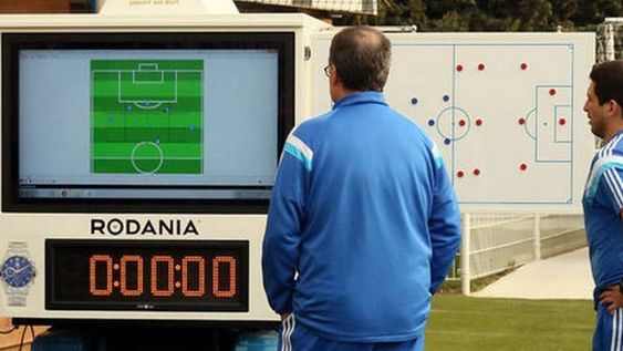 Conocé el Bielsa Móvil que diseñó el Loco para los entrenamientos