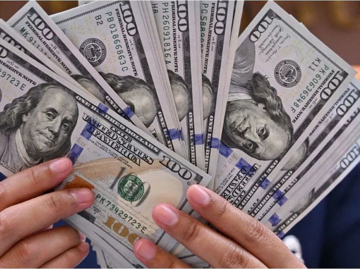 A cuánto se iría el dólar en Argentina según más de 50 bancos