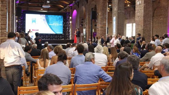 coviar: bodegas de argentina y el centro de vinateros del este apoyaron la derogacion