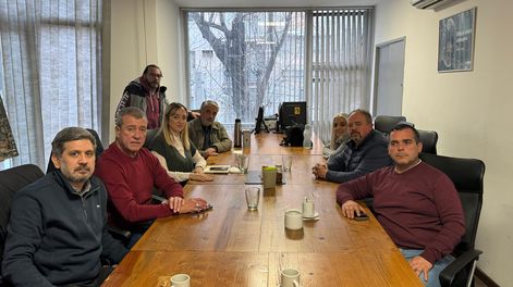 Anabel Fernández Sagasti y Adolfo Bermejo se reunieron con representantes del INV./Prensa La Cámpora.