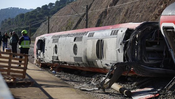 Tragedia ferroviaria en España: ya son 41 los muertos tras el choque de trenes en Adamuz.