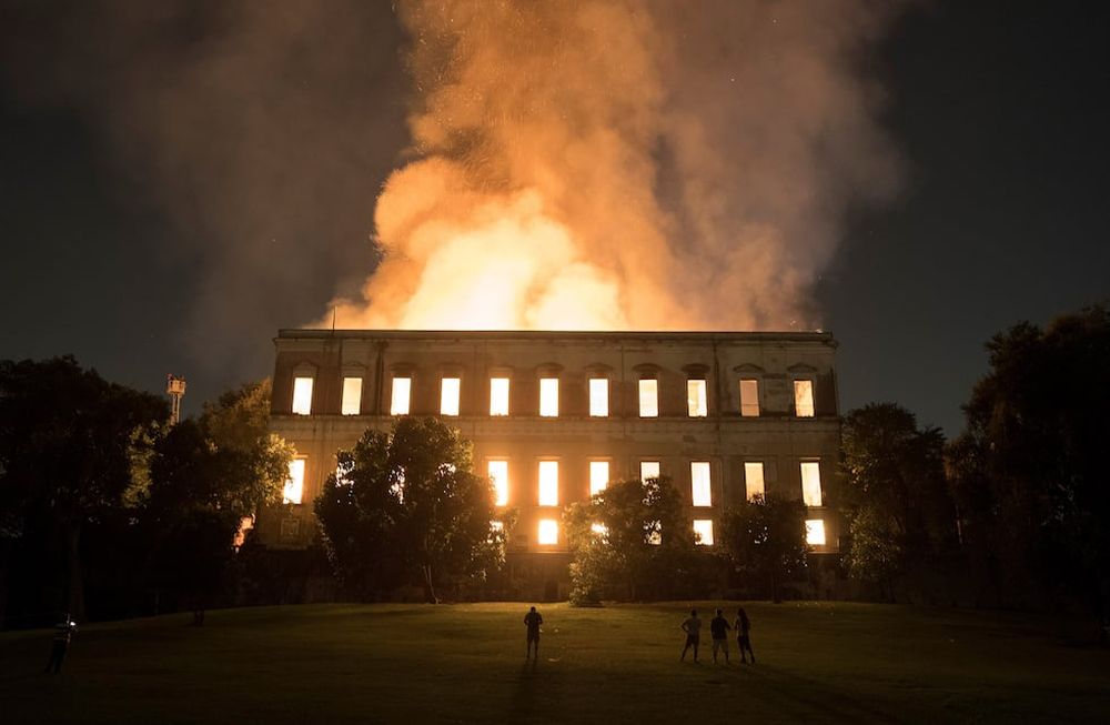 Gran incendio en el Museo Nacional de Río de Janeiro: 20 millones de piezas destruidas