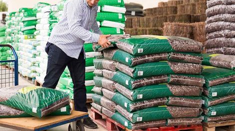 Los Andes | Desde el sector productivo local celebraron la reducción del impuesto PAIS, pero plantearon que el traslado a precios será paulatino y menor a 10 puntos en ciertos sectores.