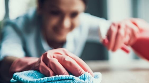El 72% de los argentinos cambió sus hábitos de desinfección durante la pandemia