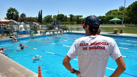 Regulan por ley la actividad de guardavidas. Foto: Daniel Caballero / Los Andes