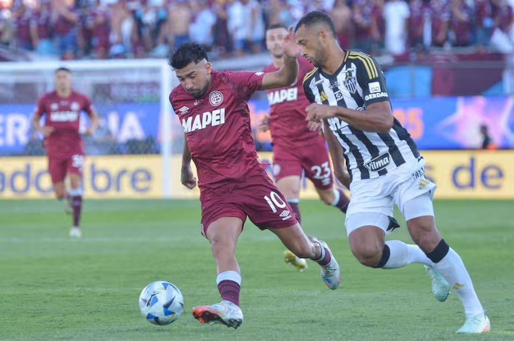 Fútbol. El mendocino Marcelino Moreno fue clave en Lanús esta temporada.