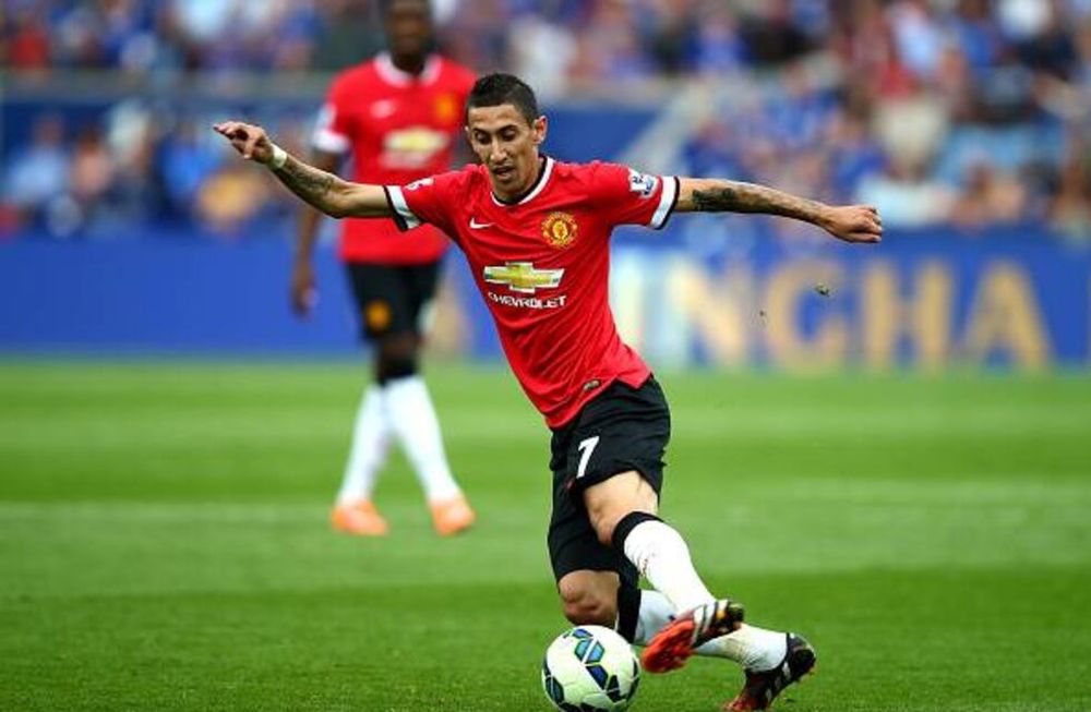 Di María se retiró lesionado en el empate del Manchester United