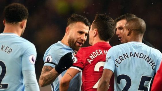 Clásico de Manchester: jugadores y cuerpos técnicos se fueron a las piñas en el vestuario